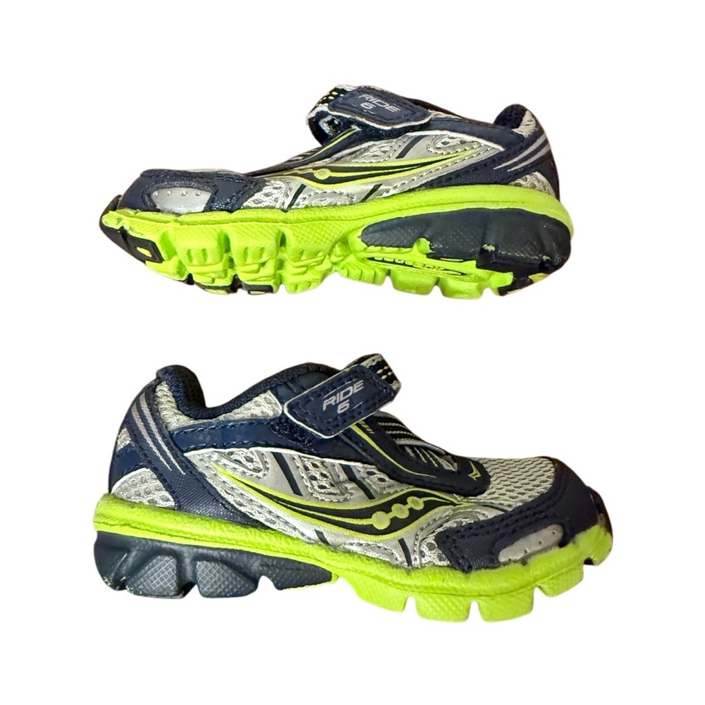 Saucony Kids Ride 10 Jr Navy And Neon Yellow/Green Sneakers-Like New Size 5w — image 7 of 8